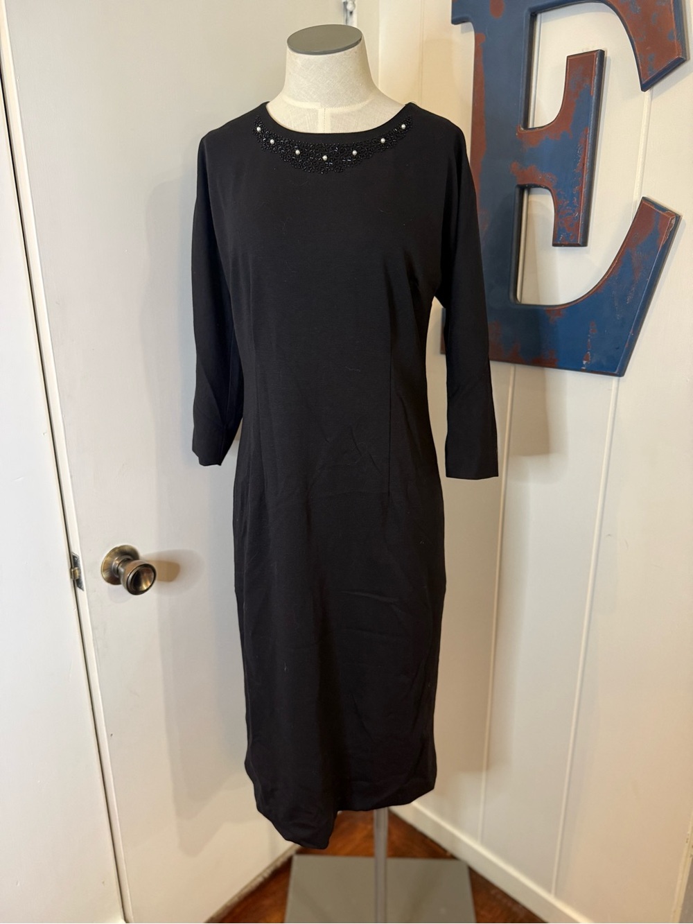 Pendleton Black Beaded Neckline Long Sleeve Sheath Dress Sz 4